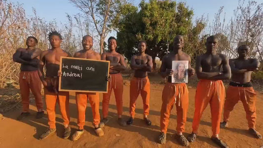 Video message gift - African Team in Orange